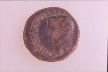 одна из первых монет